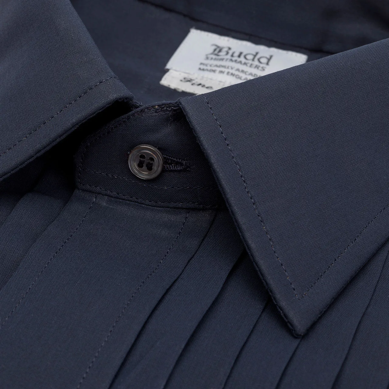 Classic Fit Hand Pleated Voile Double Cuff Dress Shirt in Navy