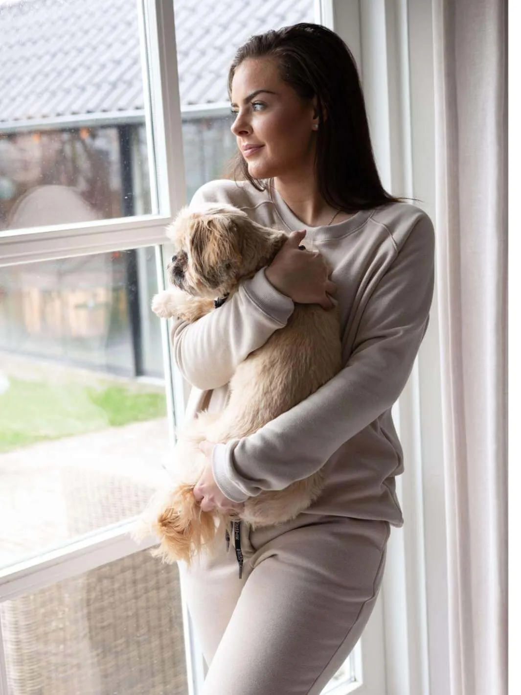 Winter 2023 Loungewear Set | Cozy Sweater & Sweatpants for Ultimate Warmth