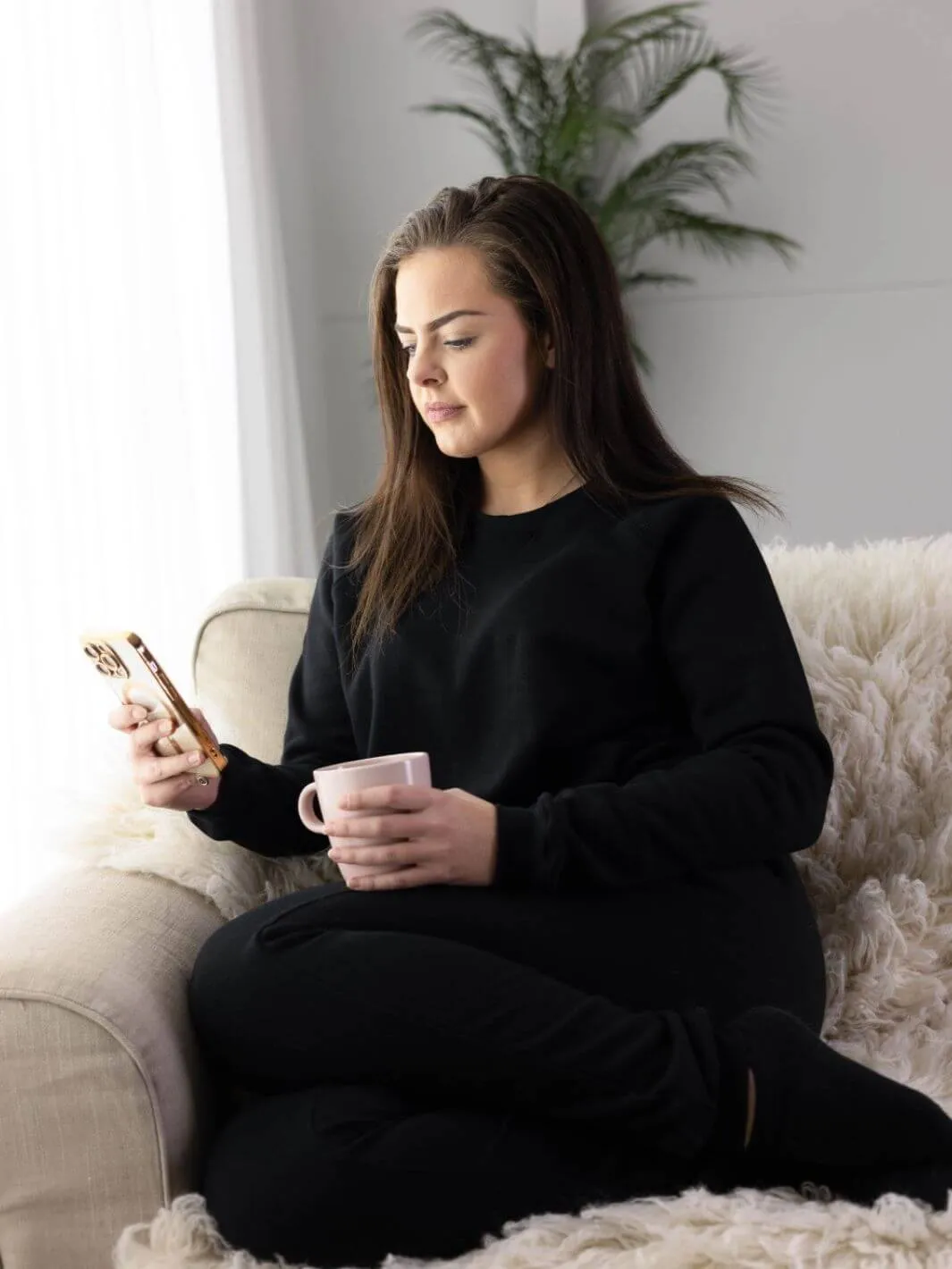 Winter 2023 Loungewear Set | Cozy Sweater & Sweatpants for Ultimate Warmth